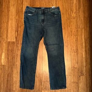 Dark blue IZOD relaxed fit jeans size 38 length 32